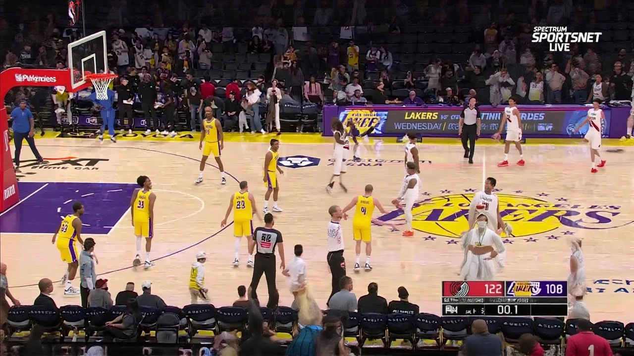 Trail Blazers stun Lakers 122-108 as Reaves shines but James and Davis miss action